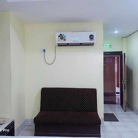 Hotel Ambassador Inn قاليور المظهر الخارجي الصورة