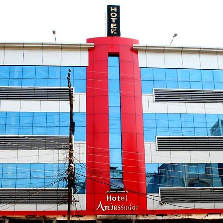 Hotel Ambassador Inn قاليور المظهر الخارجي الصورة